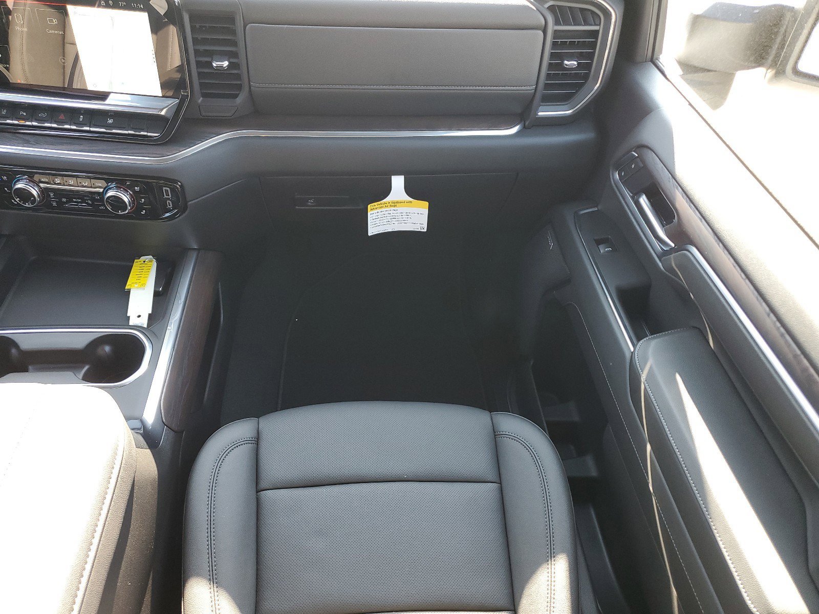 New 2025 GMC Sierra 2500 SLT w/ SLT Premium Package image 19