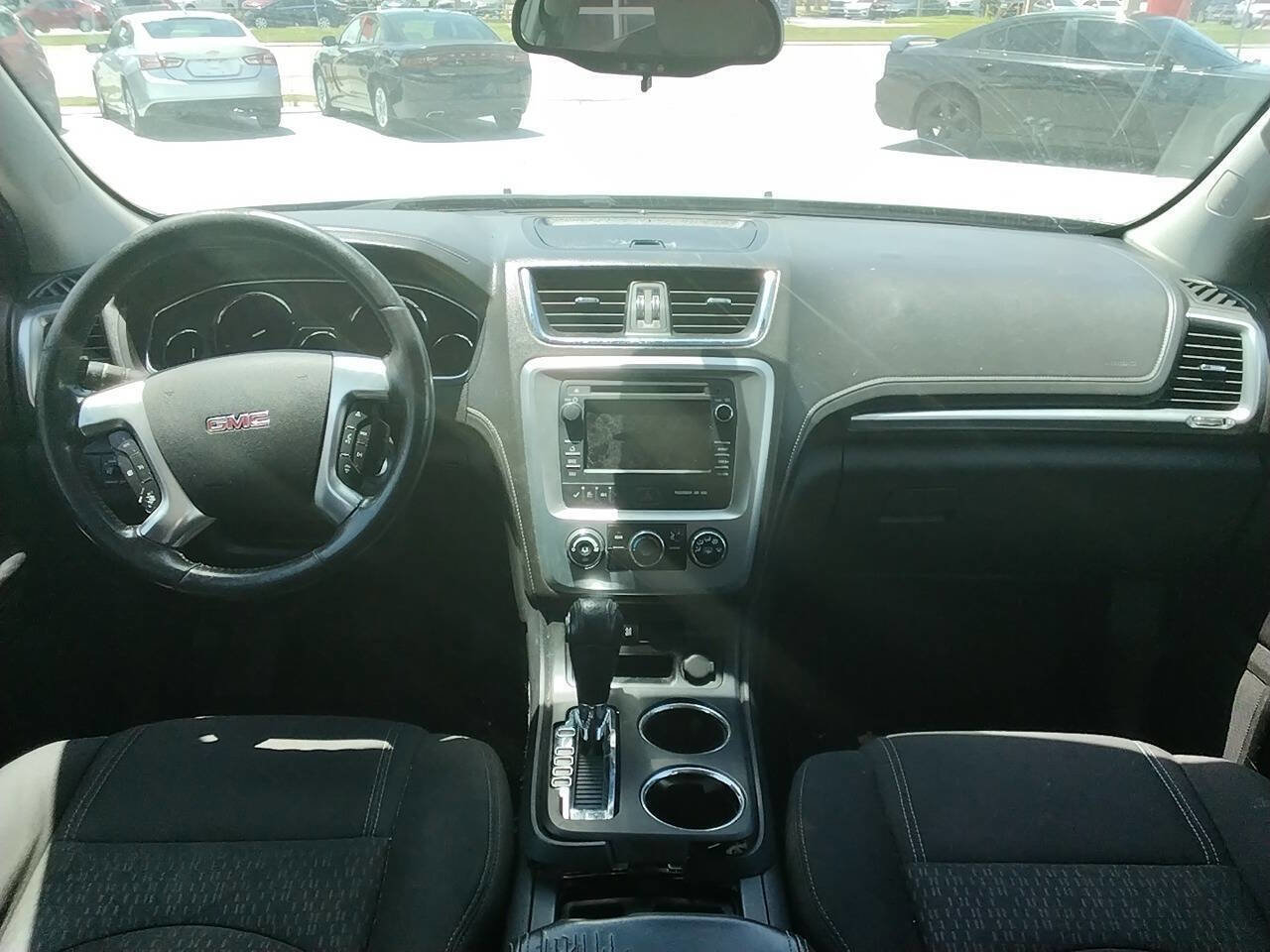 Used 2014 GMC Acadia SLE image 16