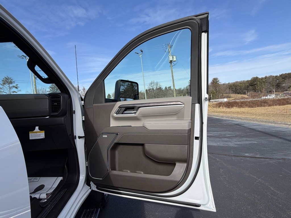 New 2026 Chevrolet Silverado 2500 LTZ w/ LTZ Premium Package image 20