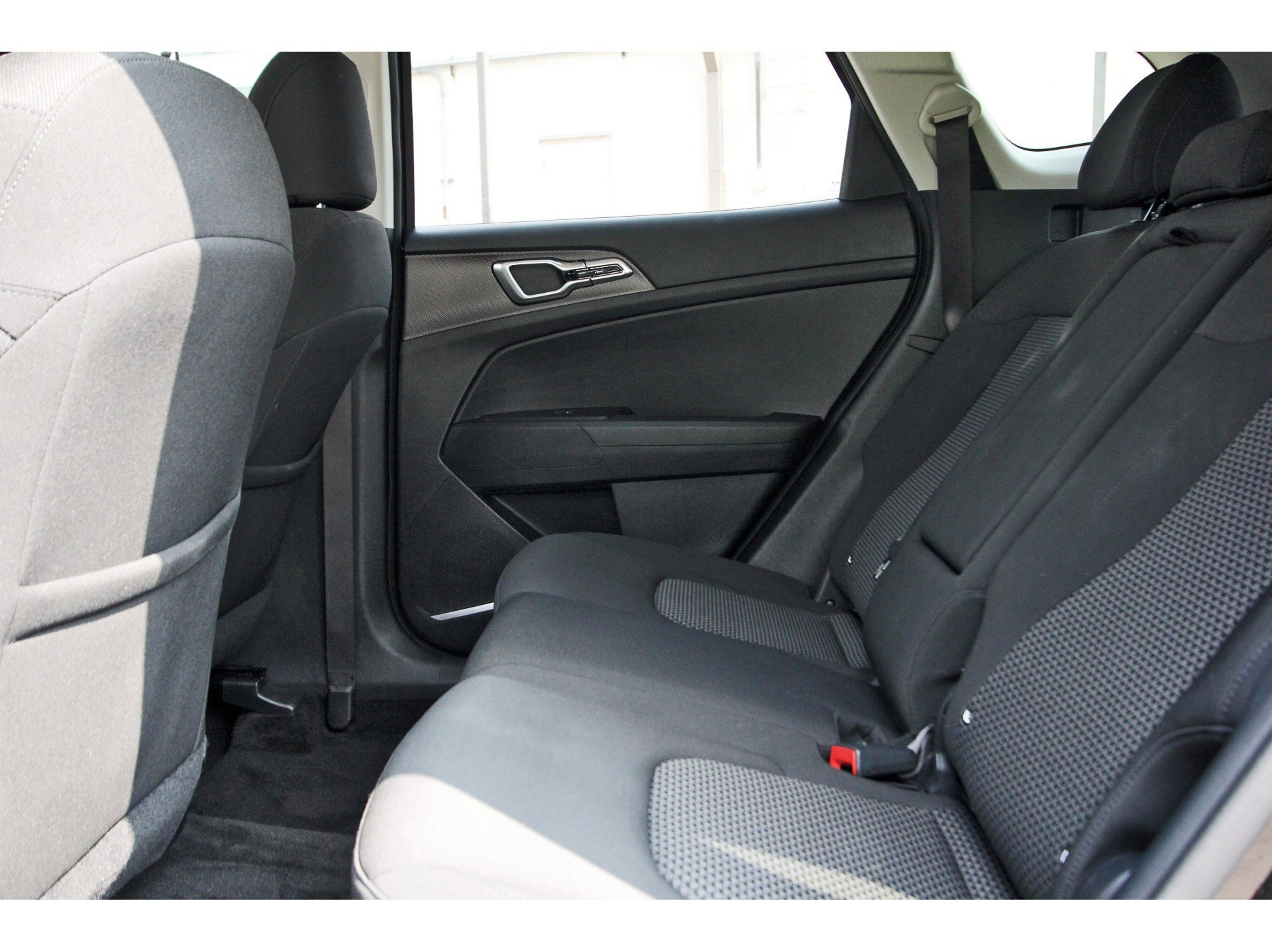 Certified 2025 Kia Sportage LX FWD image 27