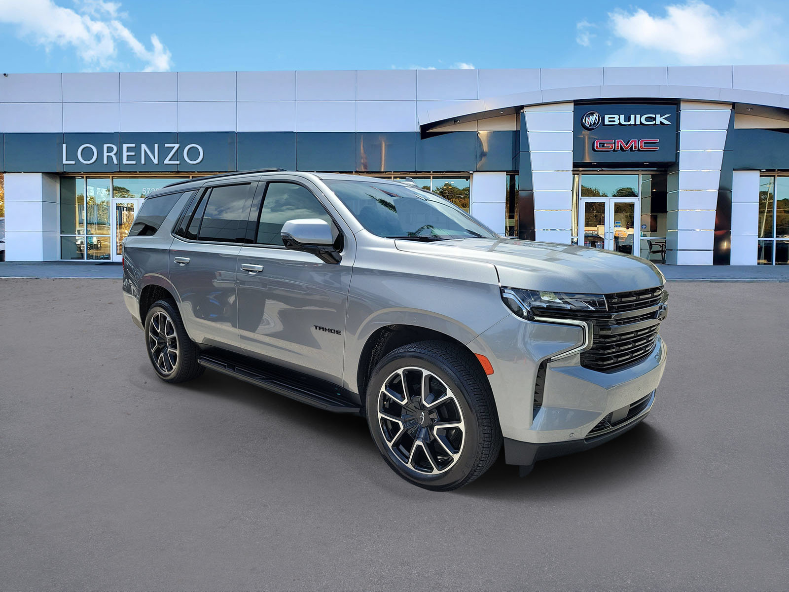Used 2023 Chevrolet Tahoe RST w/ Sport Performance Package AWD/4WD image 3