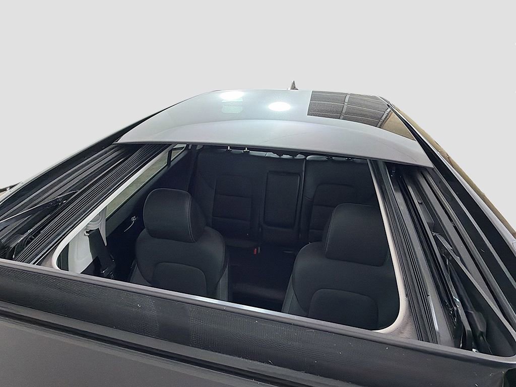 Used 2022 Kia Sportage EX image 16