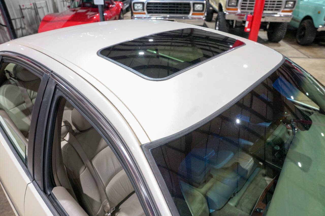 Used 2003 Buick Park Avenue Ultra FWD image 19