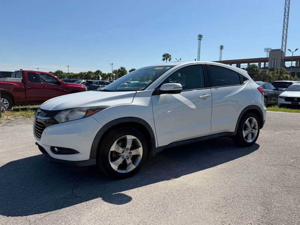 Used 2017 Honda HR-V EX image 9
