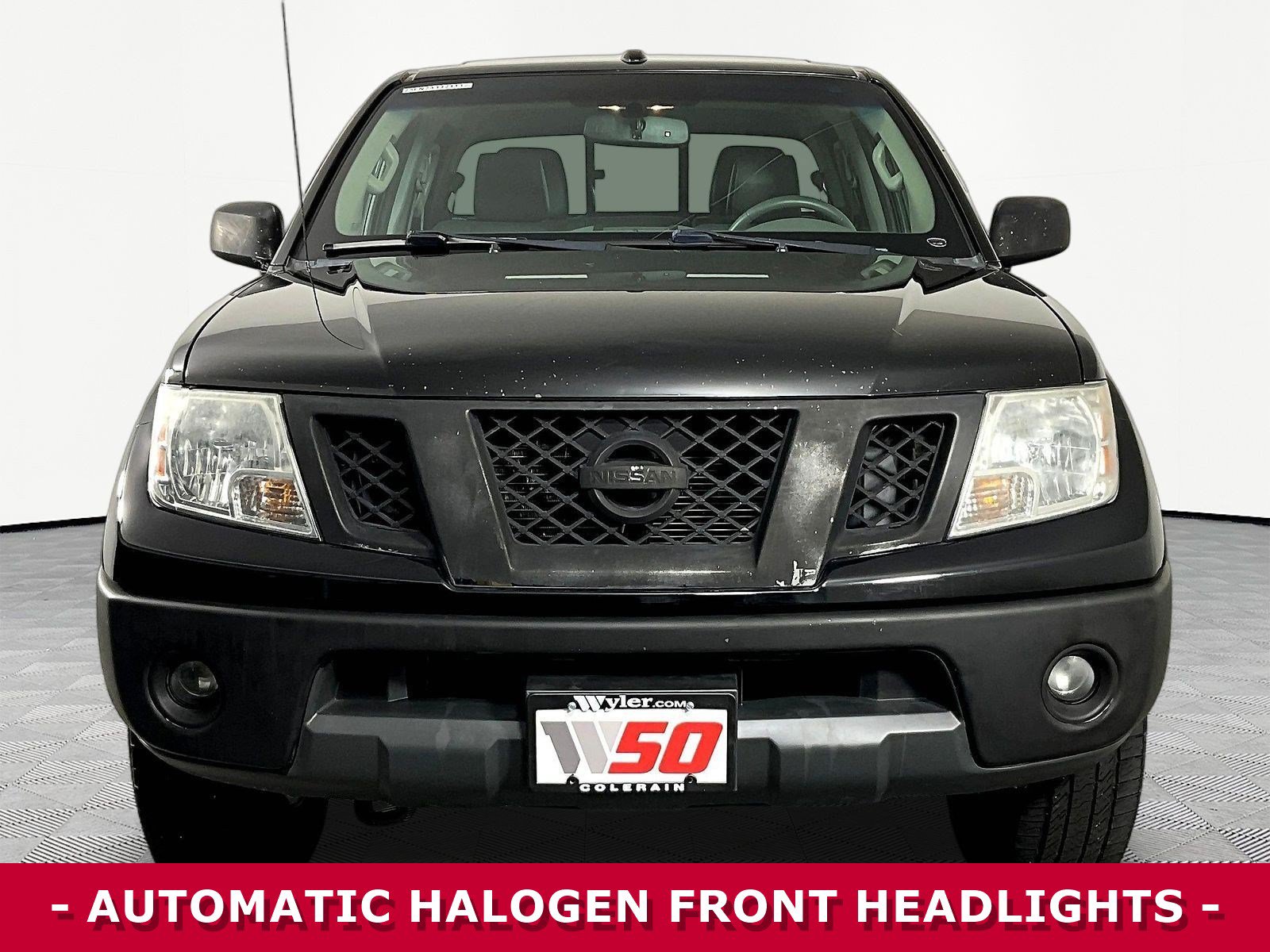 Used 2015 Nissan Frontier SL AWD/4WD image 2