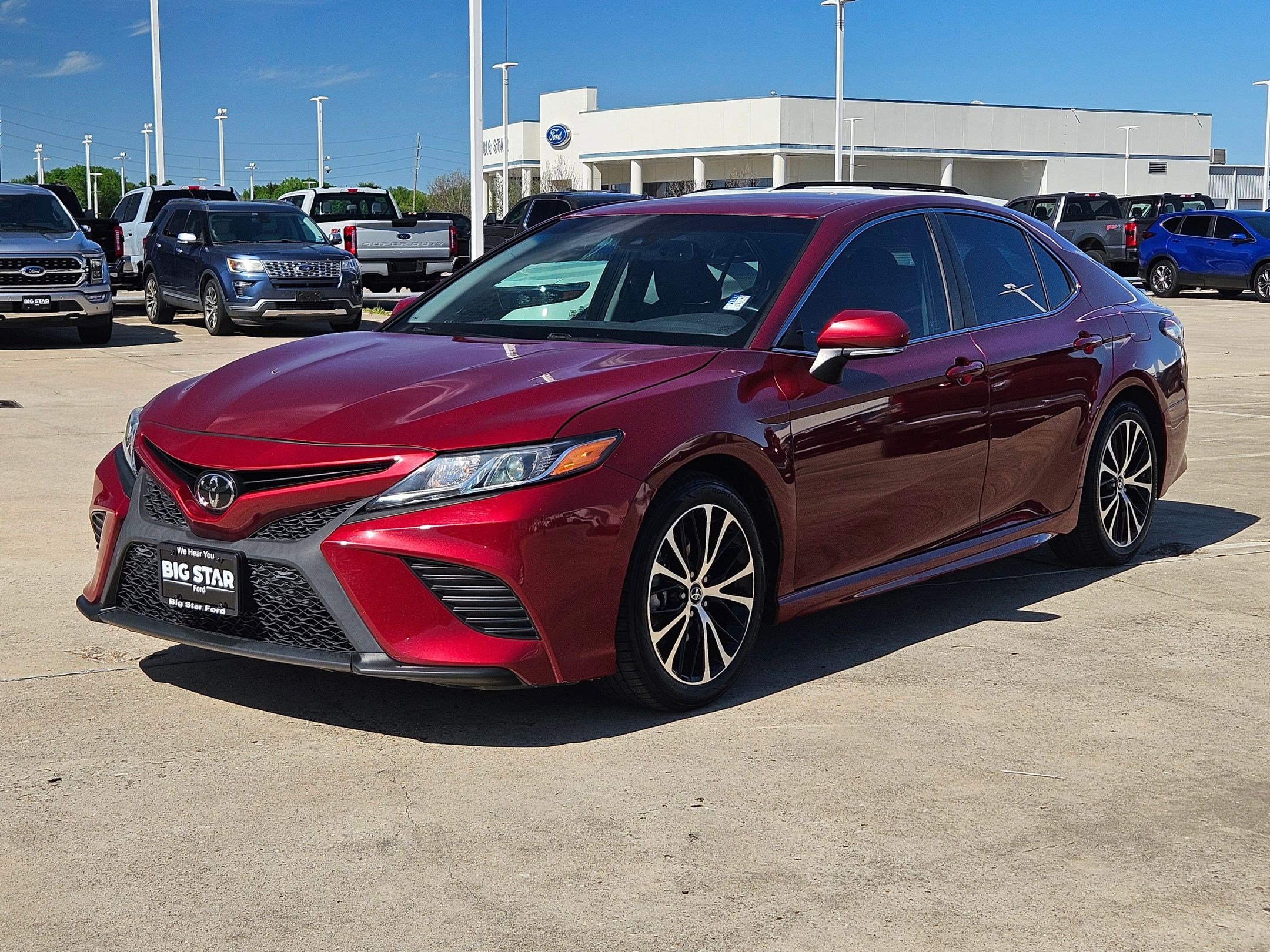 Used 2018 Toyota Camry SE w/ Convenience Package image 8