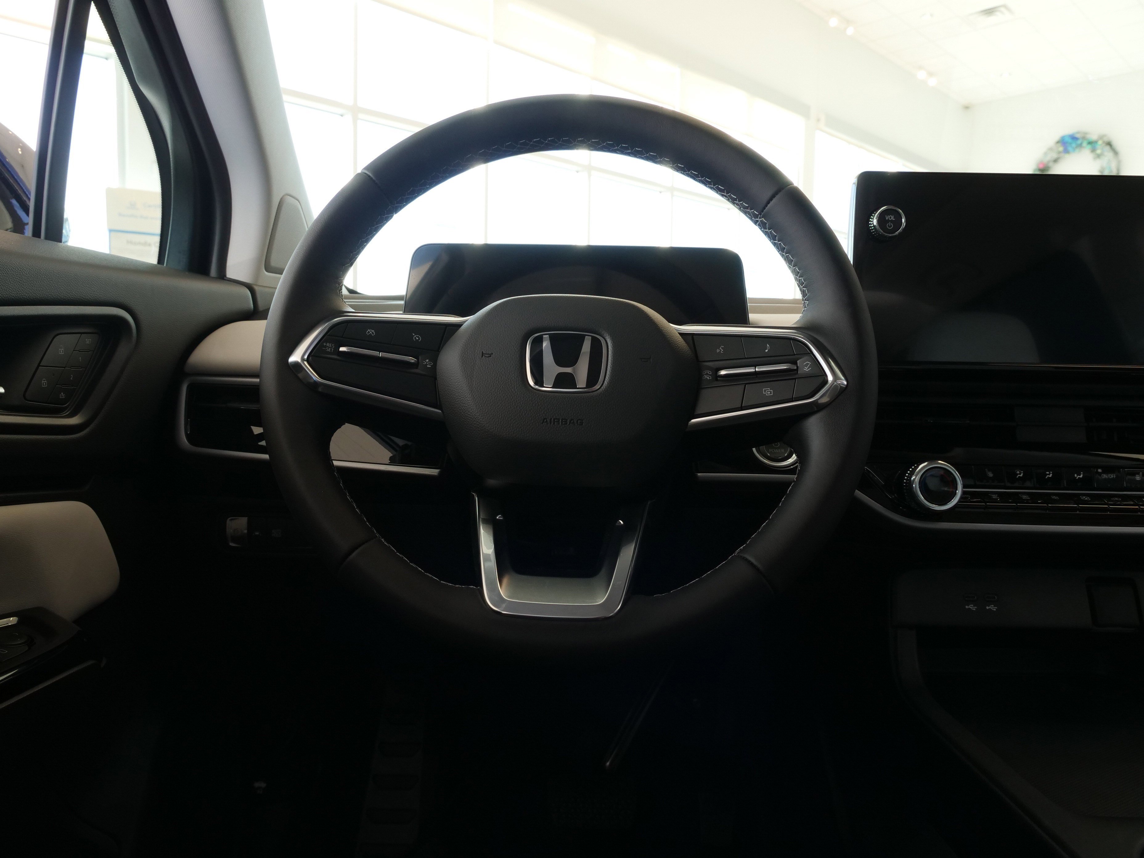 New 2025 Honda Prologue Touring image 21