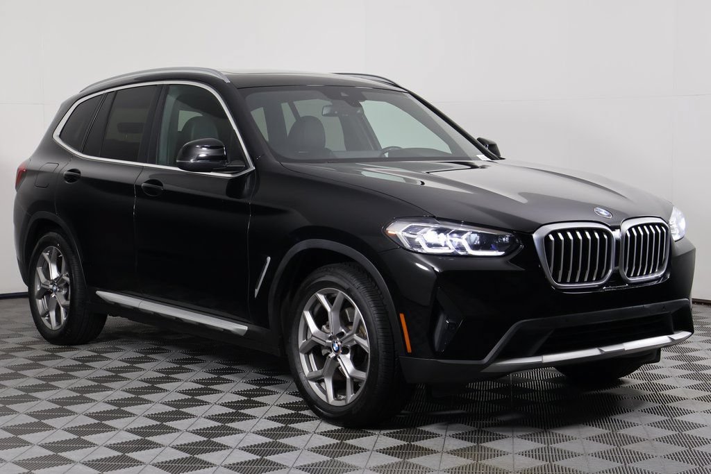 Used 2023 BMW X3 sDrive30i w/ Premium Package RWD image 3