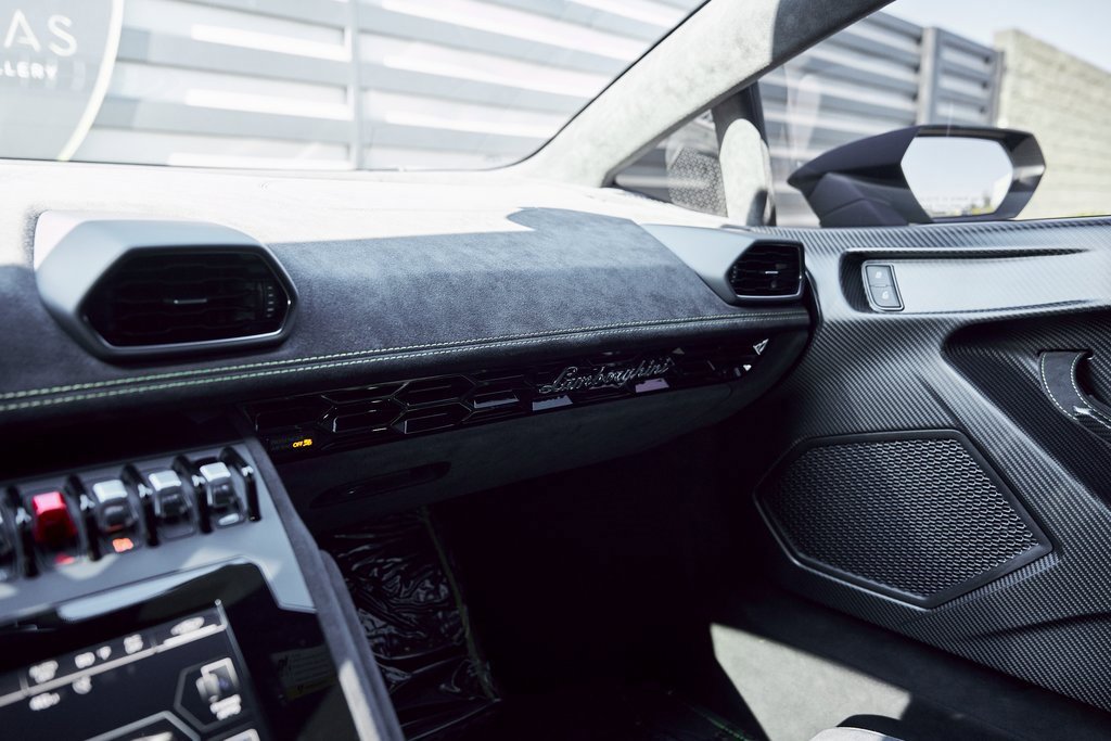 Used 2024 Lamborghini Huracan Sterrato image 78