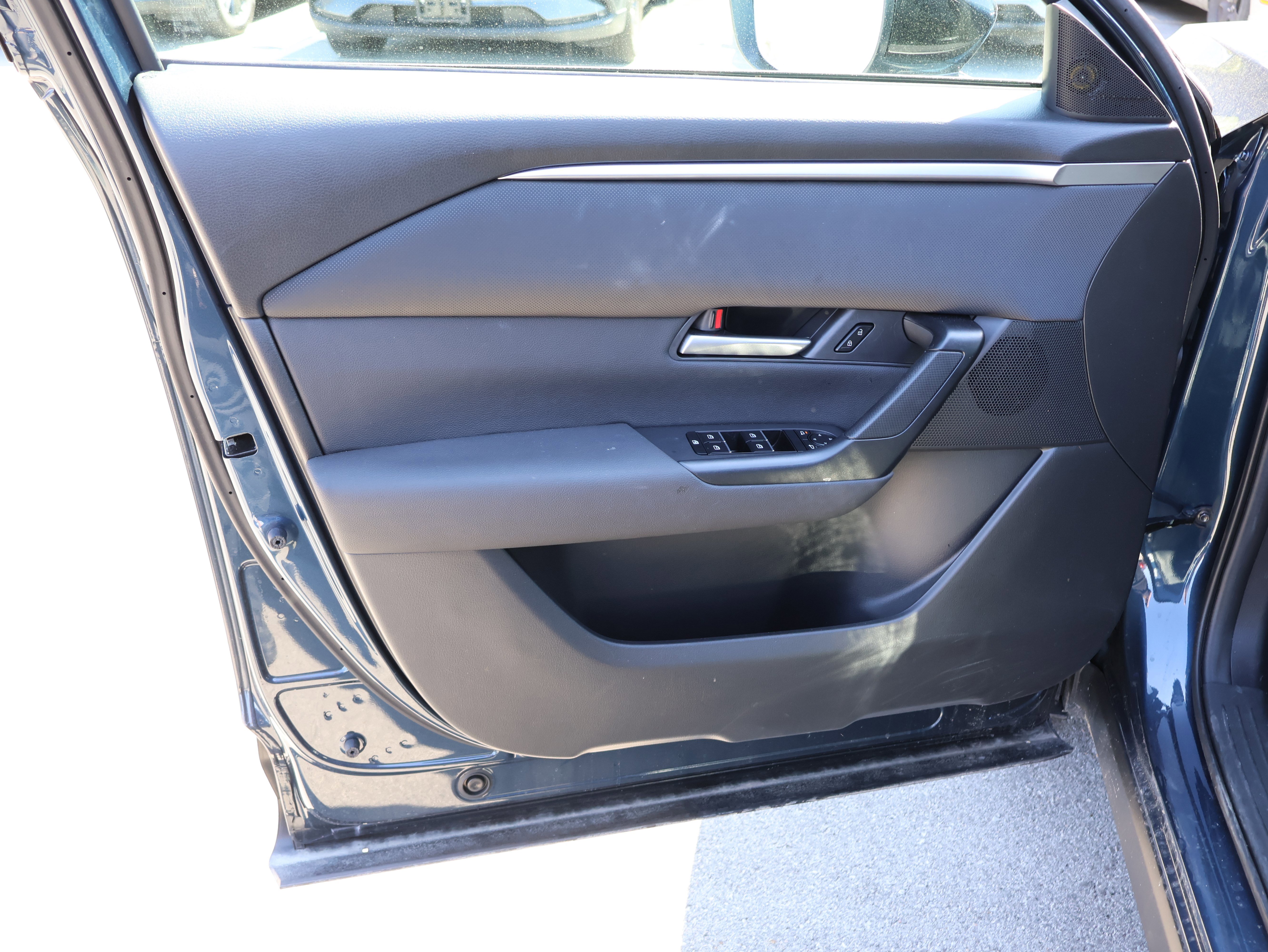 Certified 2025 MAZDA CX-50 AWD 2.5 S w/ Select Package image 22