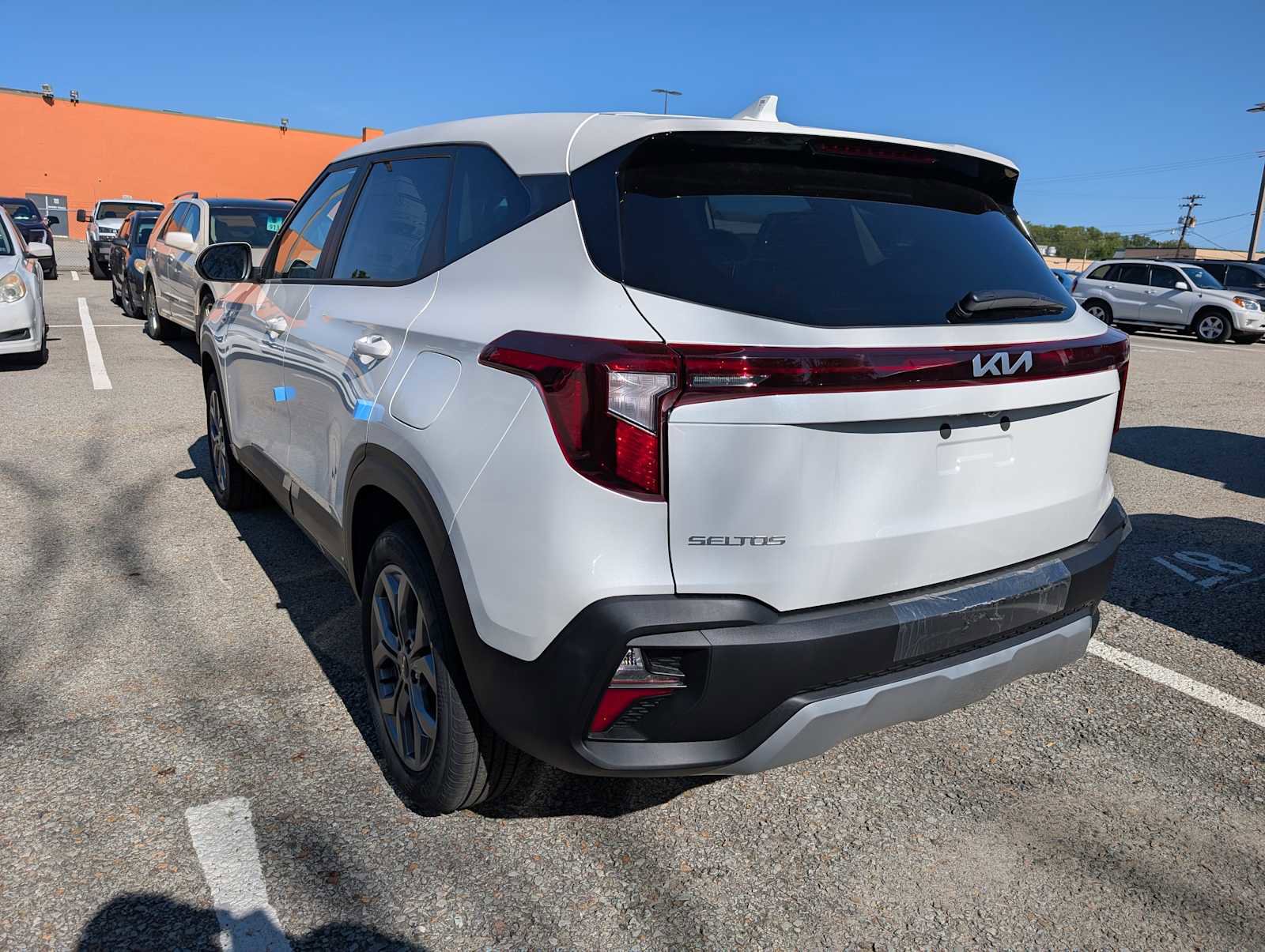 New 2026 Kia Seltos LX AWD/4WD image 8