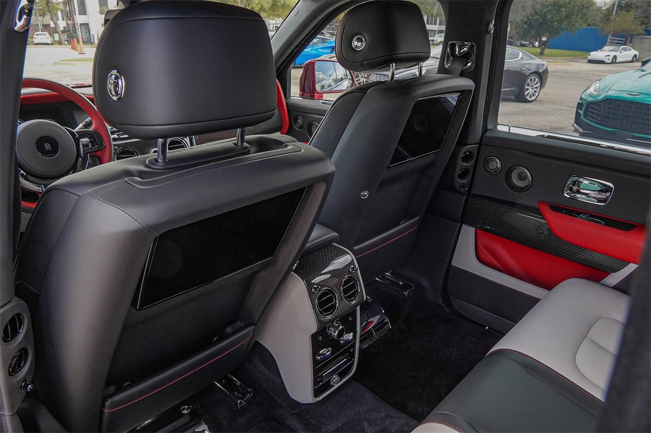 Certified 2024 Rolls-Royce Cullinan Black Badge w/ Dark Exterior Package image 41