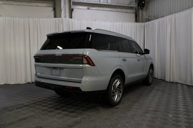 New 2026 Lincoln Navigator Reserve image 59