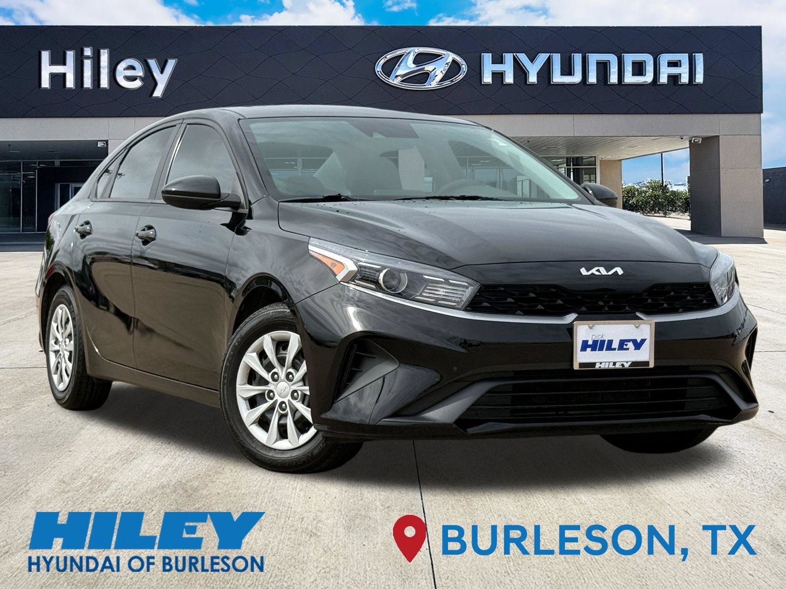 Used 2024 Kia Forte LX FWD image 2