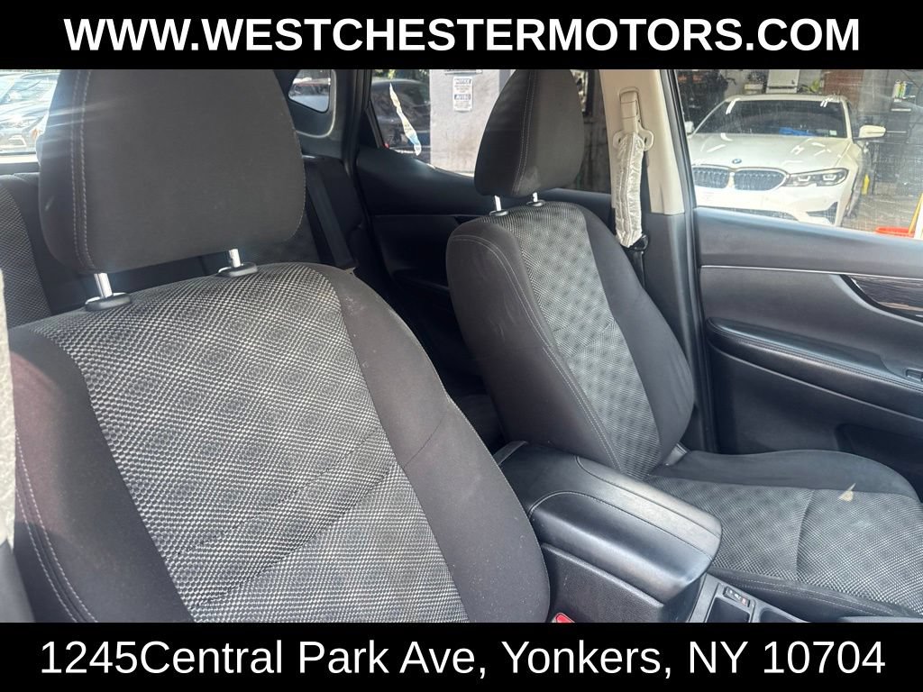 Used 2020 Nissan Rogue Sport SV w/ All-Weather Package AWD/4WD image 16