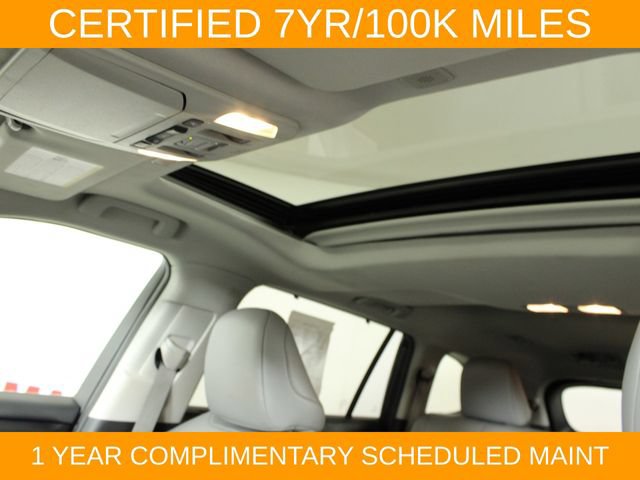 Used 2023 Toyota Highlander XLE FWD image 27