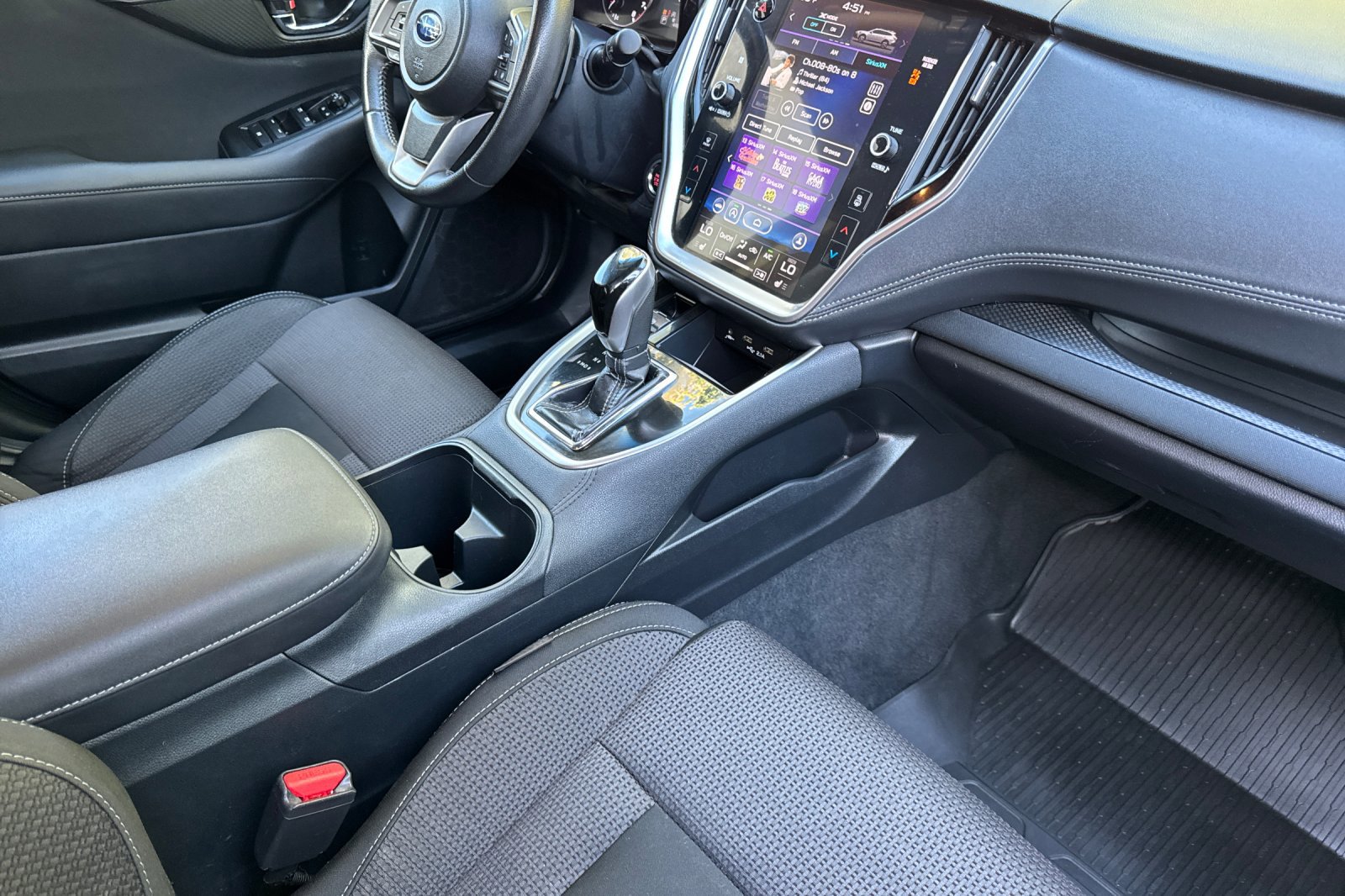 Used 2020 Subaru Outback Premium image 31