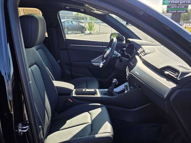 Used 2025 Audi Q3 2.0T Premium w/ Convenience Package AWD/4WD image 11