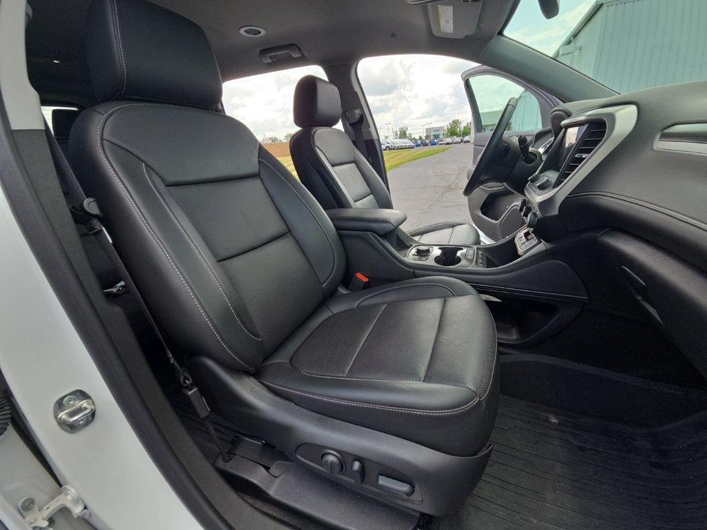 Used 2023 GMC Acadia SLT w/ Preferred Package AWD/4WD image 26