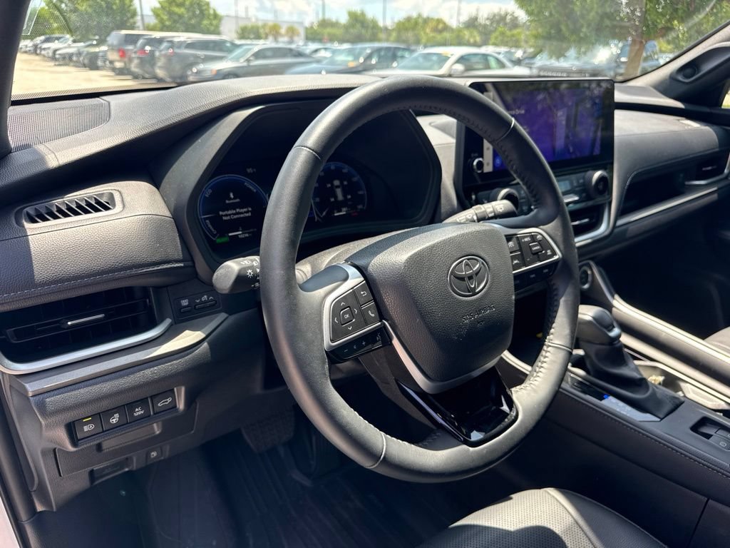Used 2025 Toyota Grand Highlander AWD Hybrid image 9