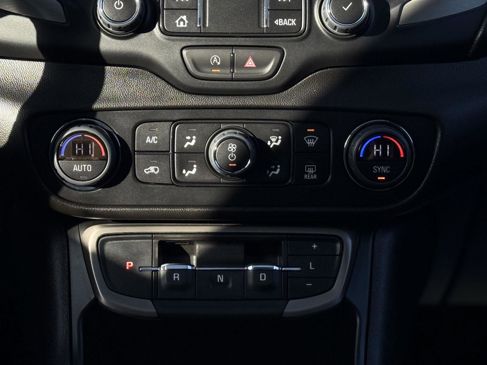 Certified 2024 GMC Terrain Denali w/ Denali Premium Package image 21