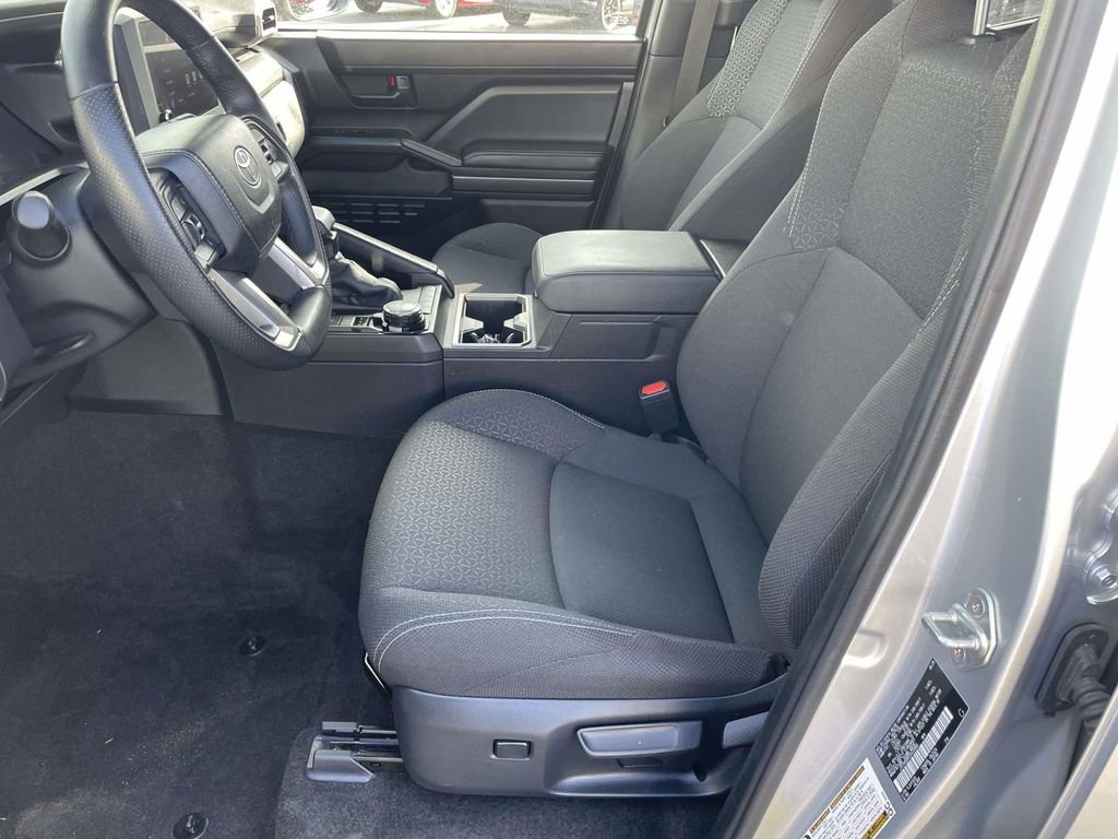 Used 2025 Toyota 4Runner SR5 image 28