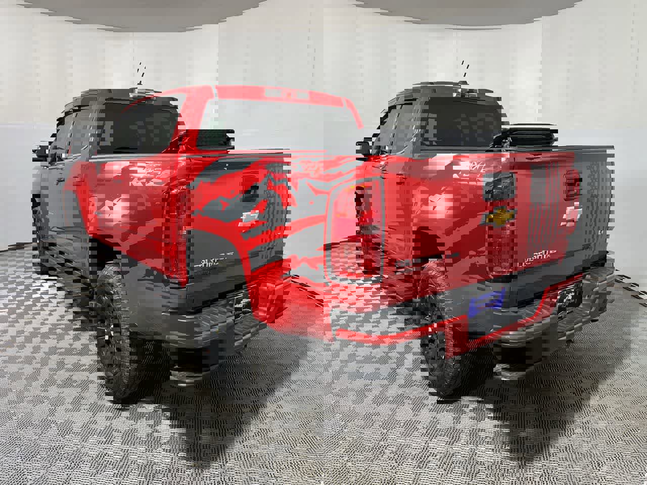 Used 2018 Chevrolet Colorado LT image 6