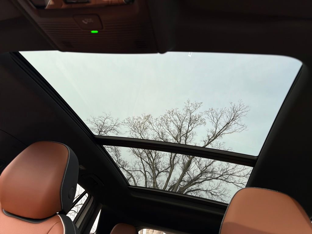 New 2026 Volkswagen Tiguan SEL R-Line image 23