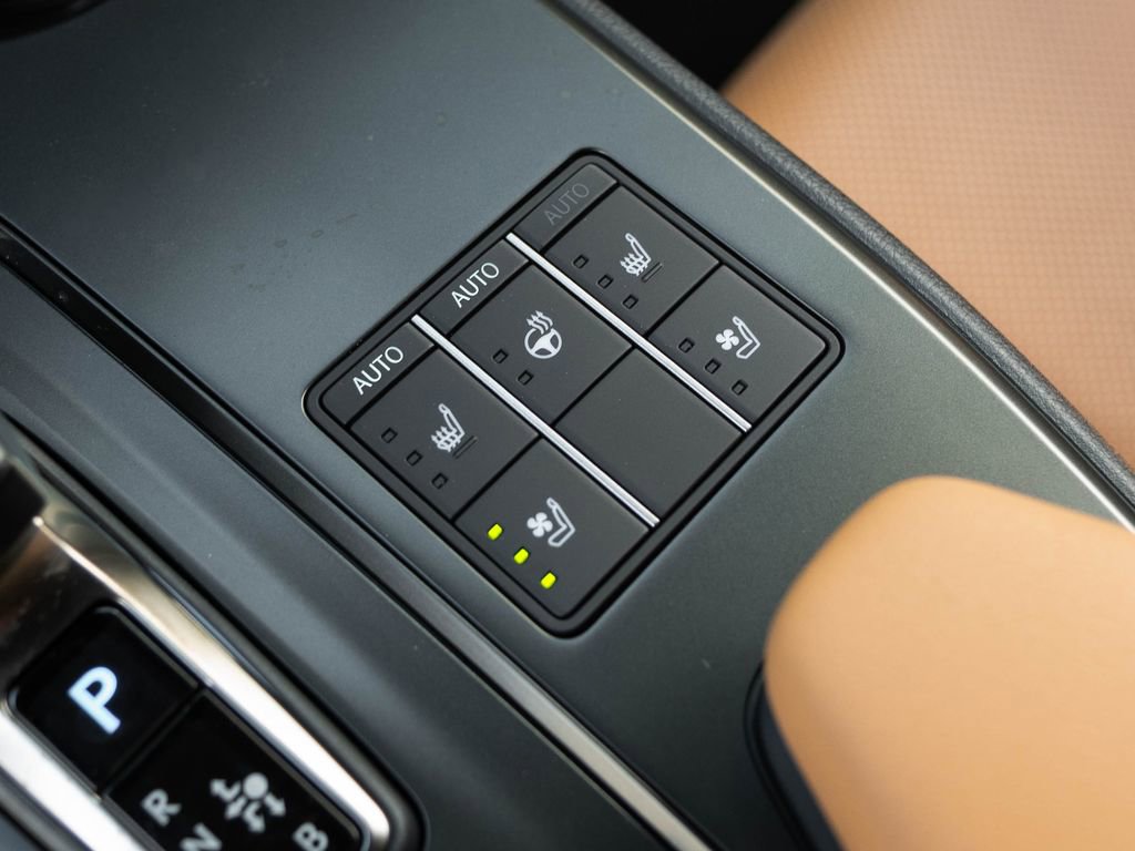 New 2026 Lexus UX 300h AWD image 23