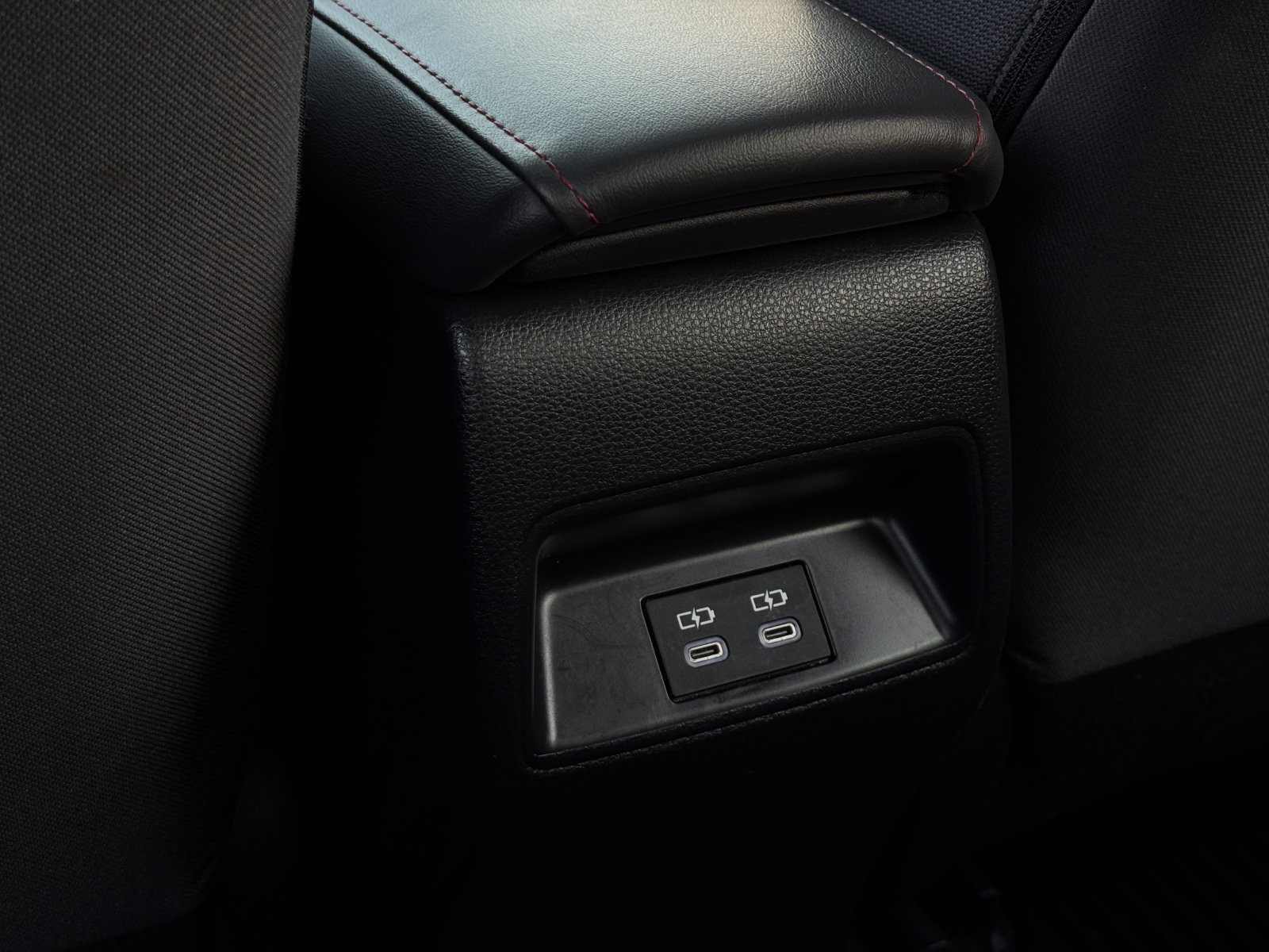 Used 2024 Toyota Corolla SE w/ SE Premium Package FWD image 22