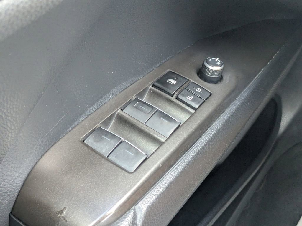 Used 2023 Toyota Camry XSE FWD image 25
