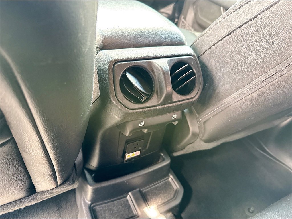 Used 2022 Jeep Wrangler Unlimited Sahara w/ Cold Weather Group image 26