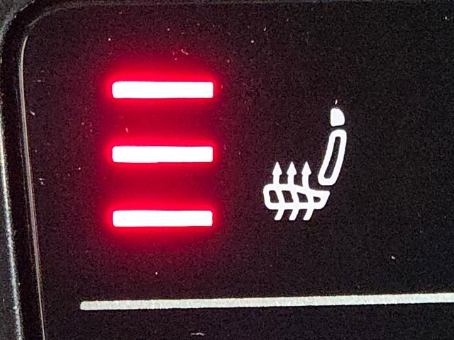 Used 2024 Volkswagen Tiguan SE R-Line image 36