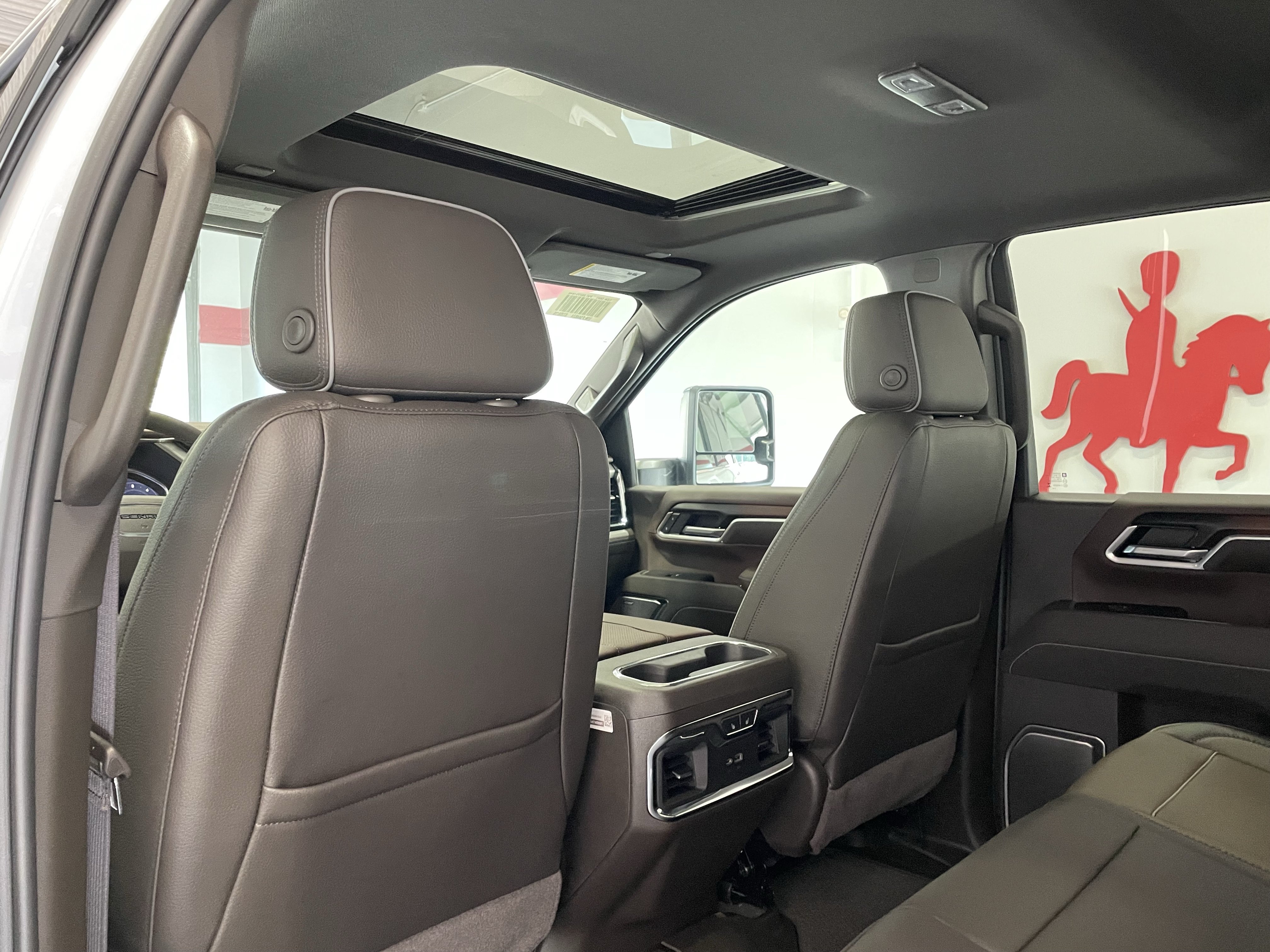 New 2026 GMC Sierra 2500 Denali w/ Denali Reserve Package AWD/4WD image 11