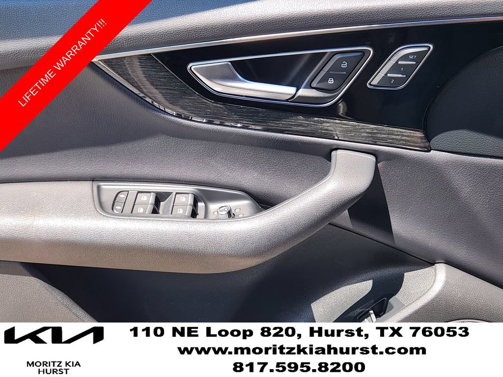 Used 2019 Audi Q7 3.0T Prestige AWD/4WD image 24