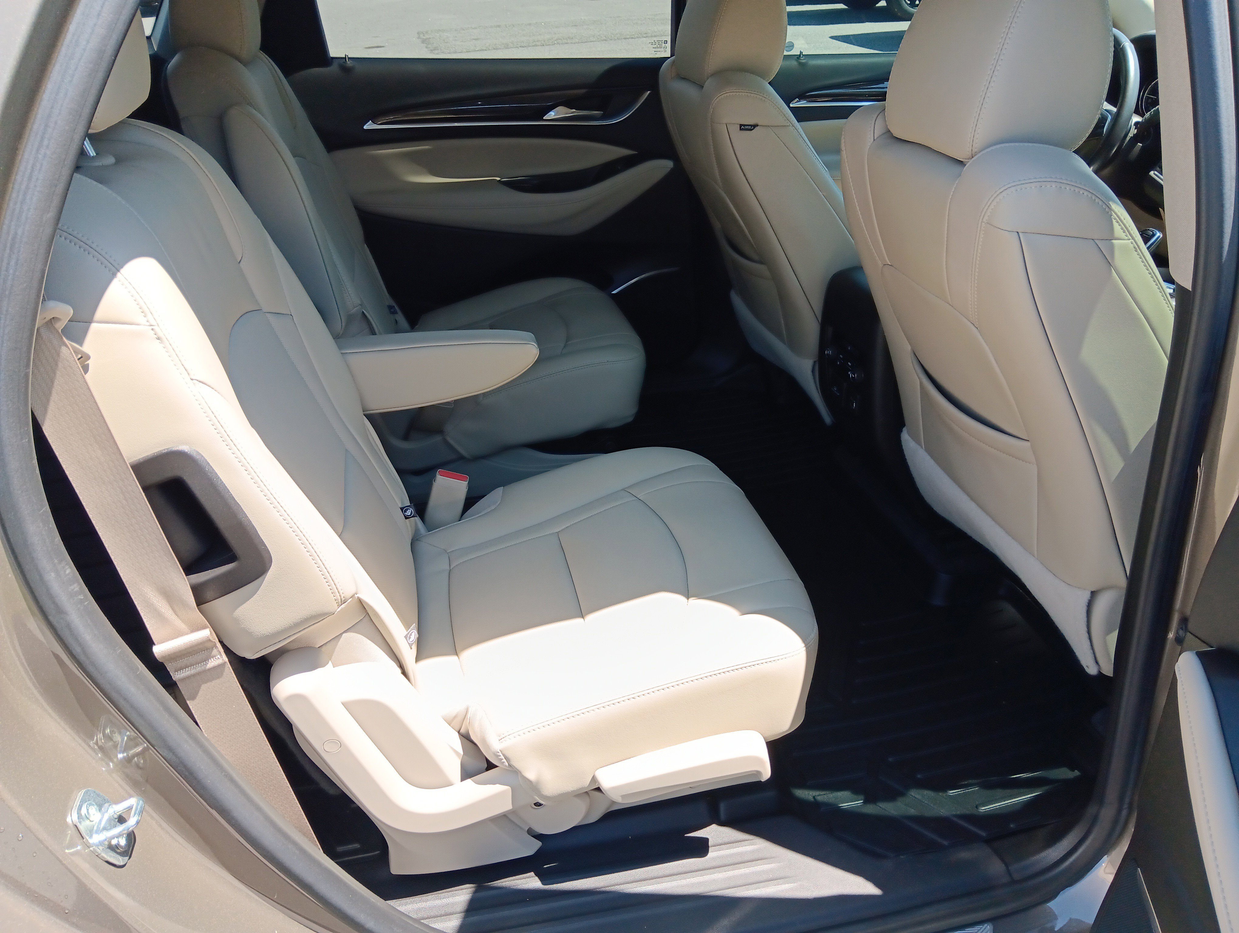 Used 2020 Buick Enclave Premium w/ Surround and Sites Package image 16