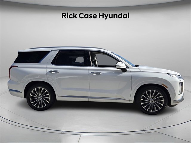 Used 2023 Hyundai Palisade Calligraphy image 4