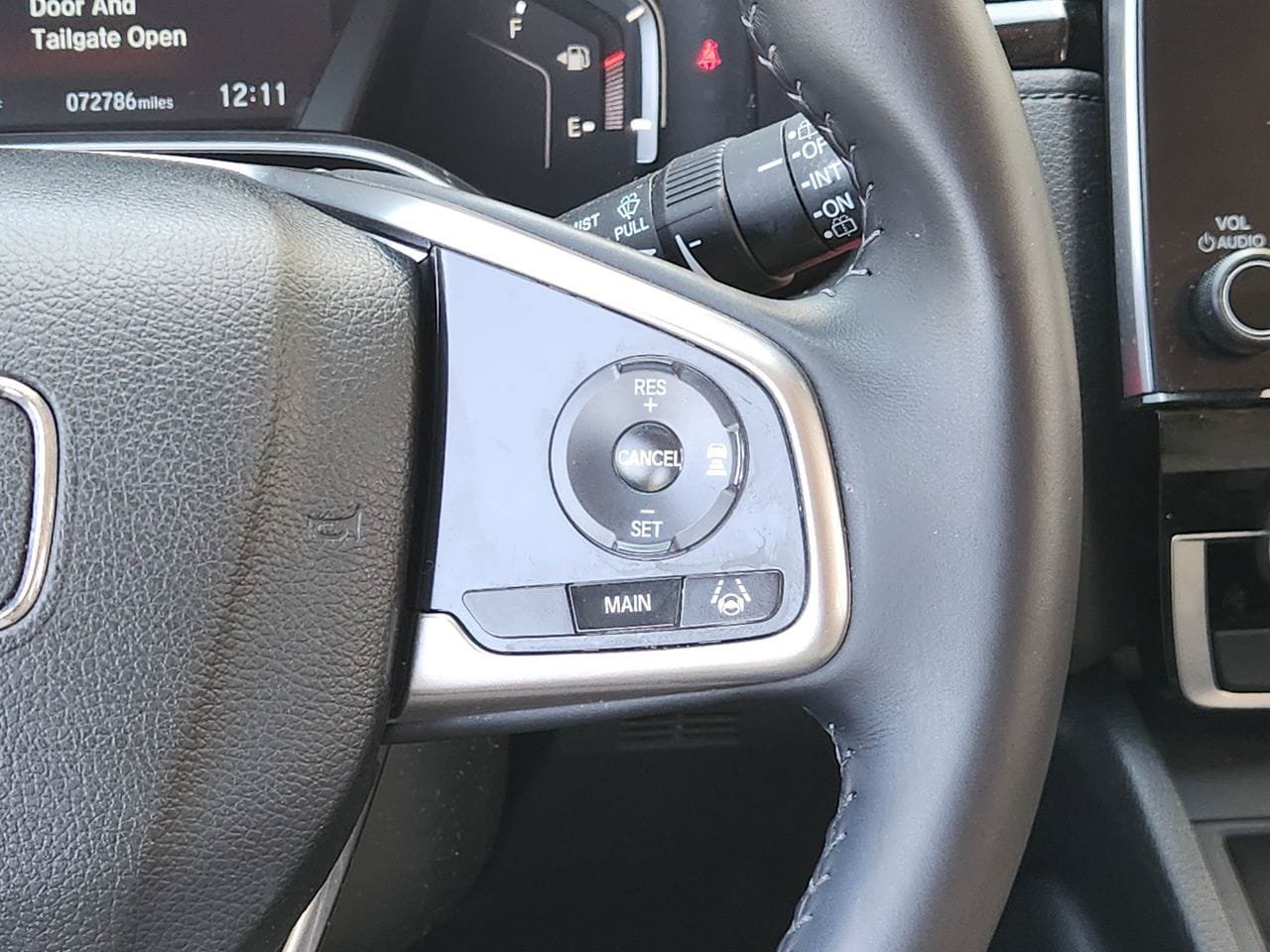 Used 2018 Honda CR-V Touring image 28