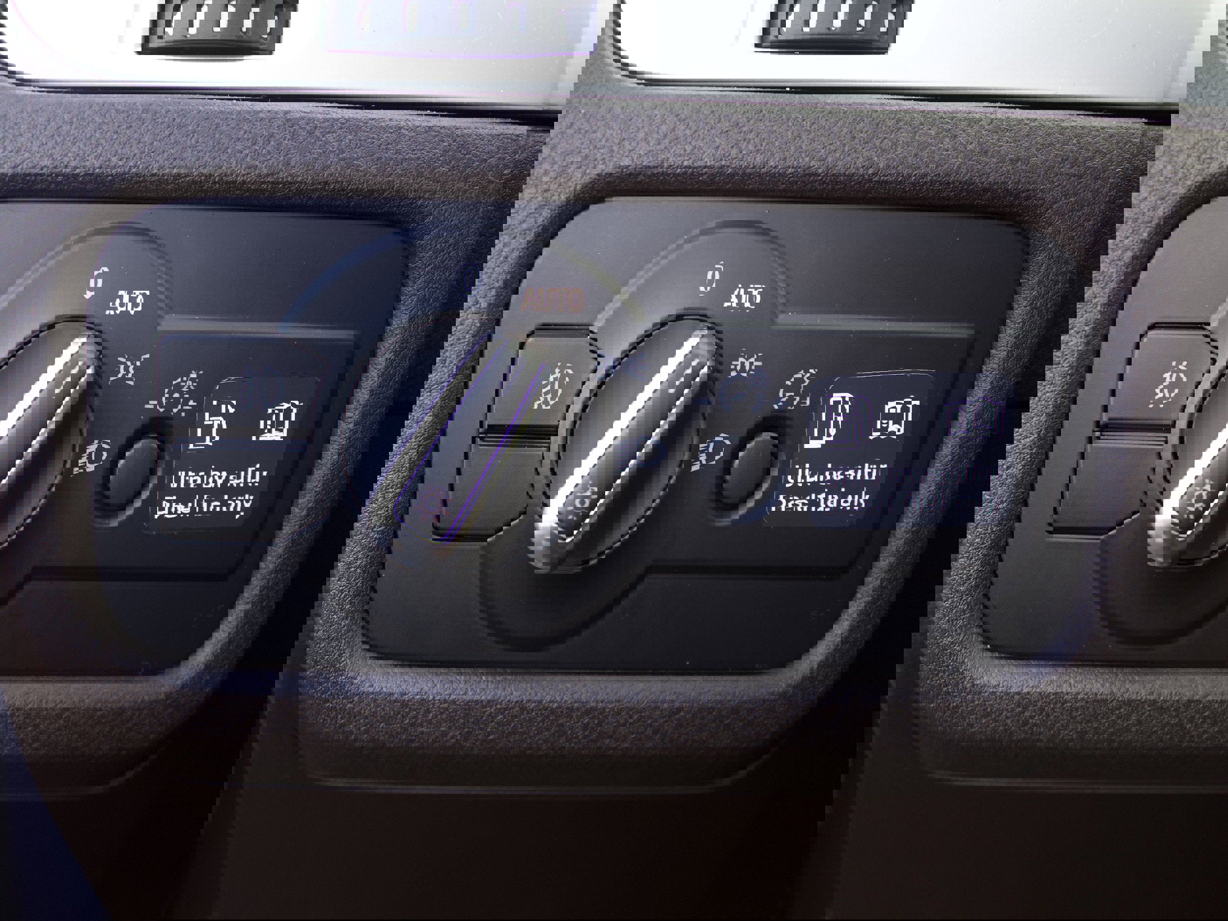 Used 2013 Volkswagen Touareg Executive image 15