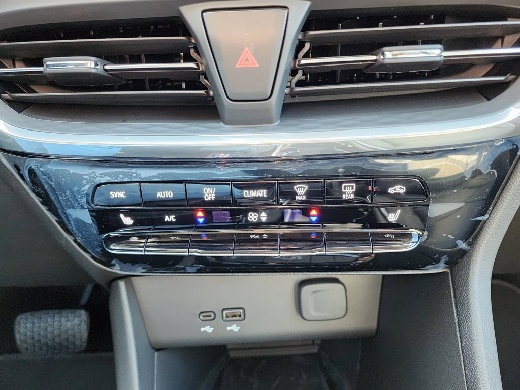 New 2026 Buick Encore GX Avenir w/ Avenir Technology Package image 28