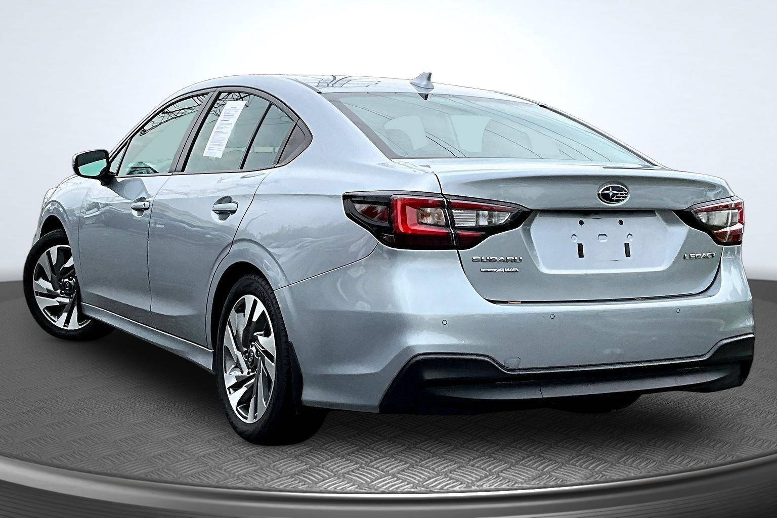 Used 2024 Subaru Legacy Limited AWD/4WD image 3