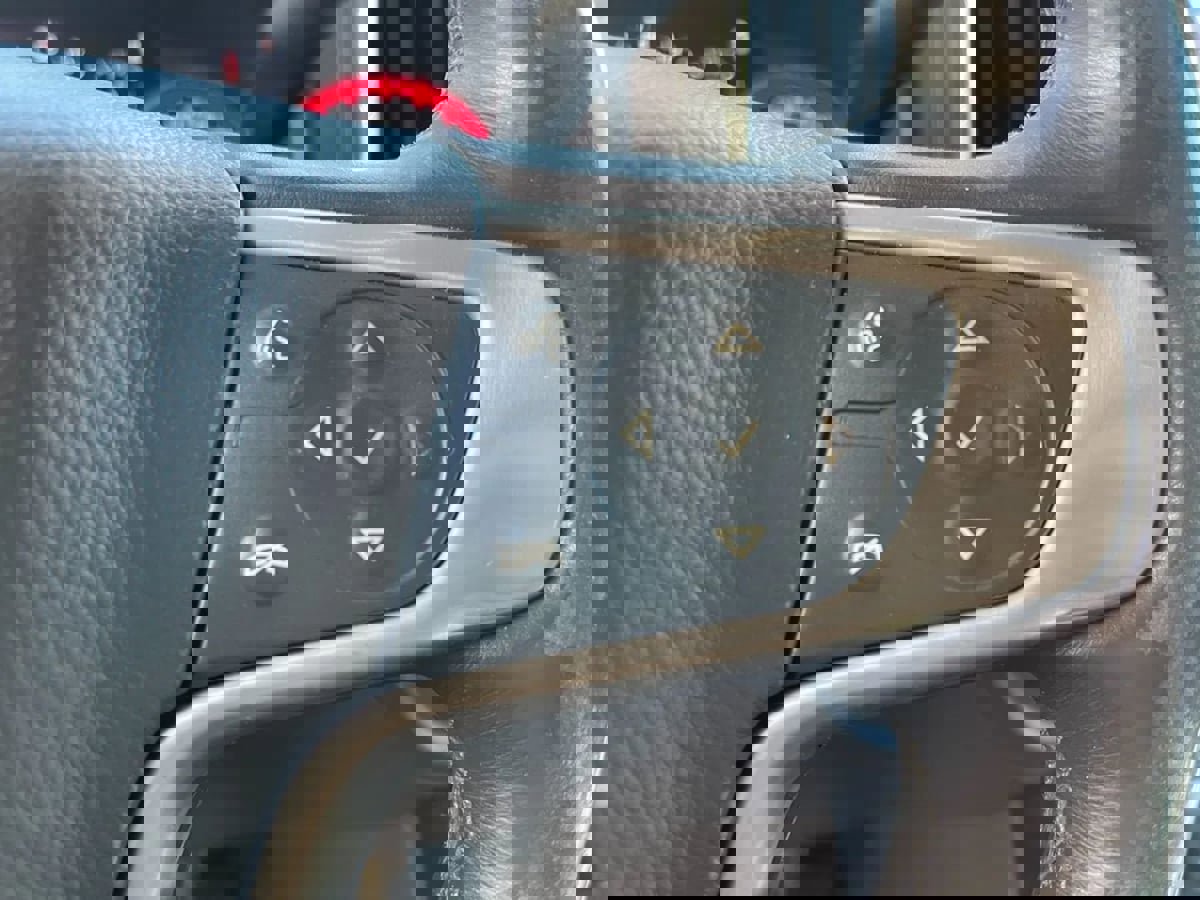 Used 2015 GMC Sierra 2500 Denali w/ Duramax Plus Package image 30