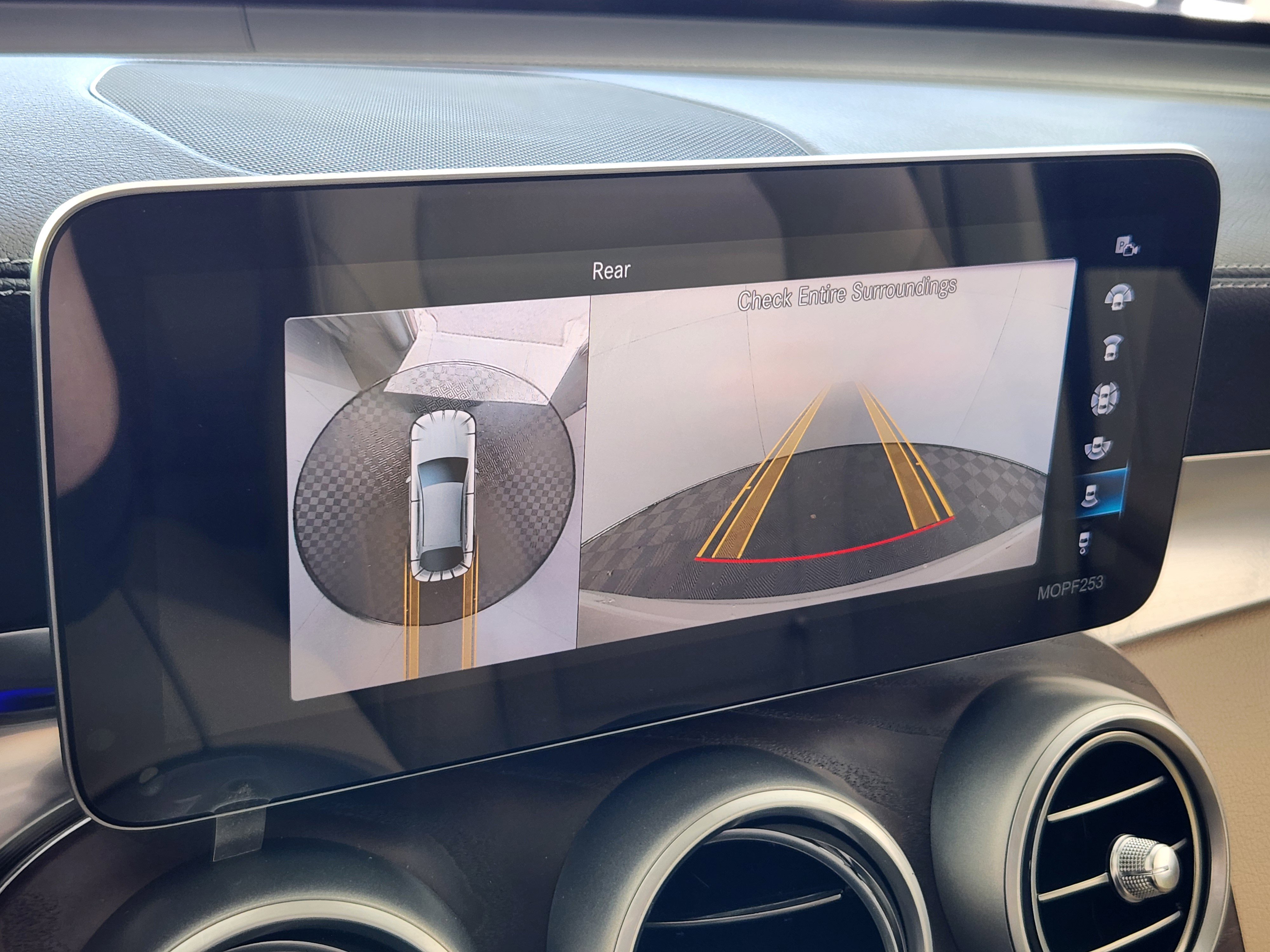 Used 2020 Mercedes-Benz GLC 300 4MATIC Coupe image 22