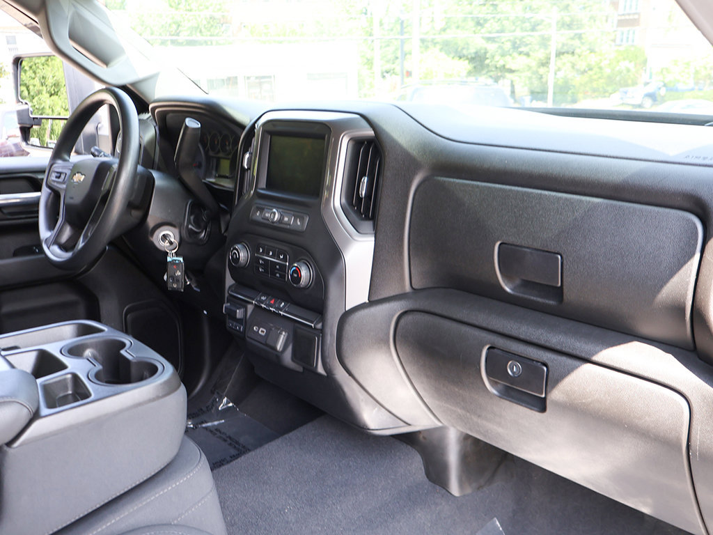 Used 2021 Chevrolet Silverado 2500 Custom w/ Custom Value Package AWD/4WD image 23