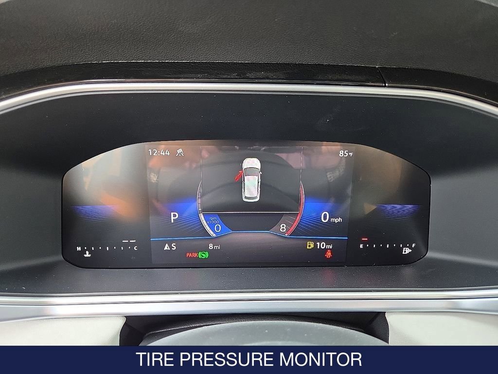 New 2025 Volkswagen Taos SE image 15