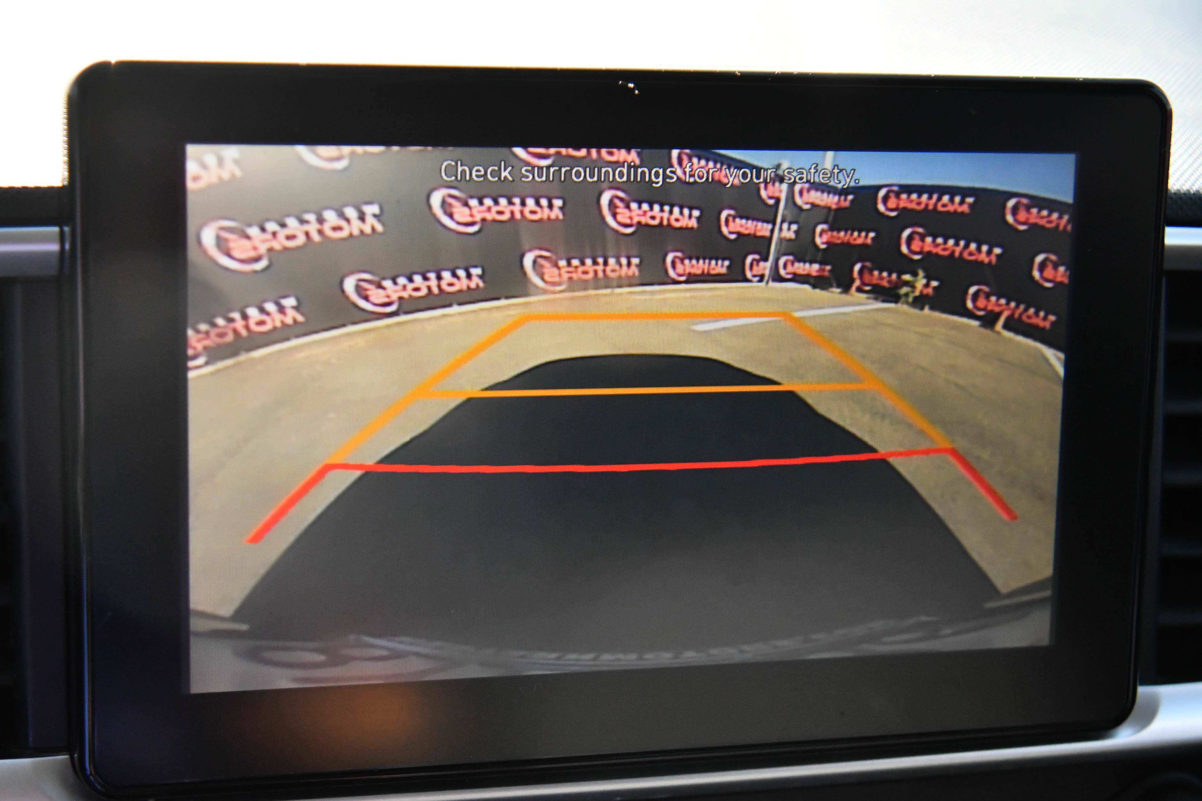 Used 2022 Hyundai Venue SE w/ Cargo Package FWD image 18