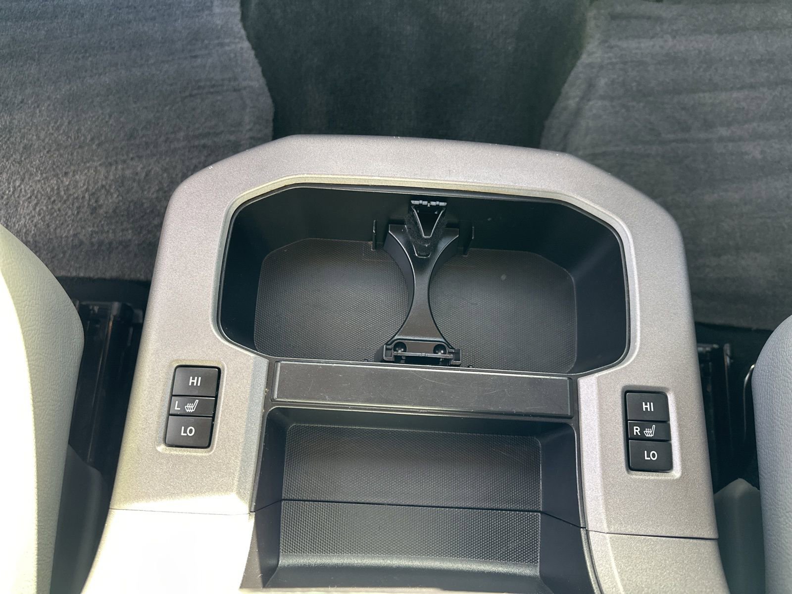 Used 2014 Toyota Sequoia Platinum AWD/4WD image 24