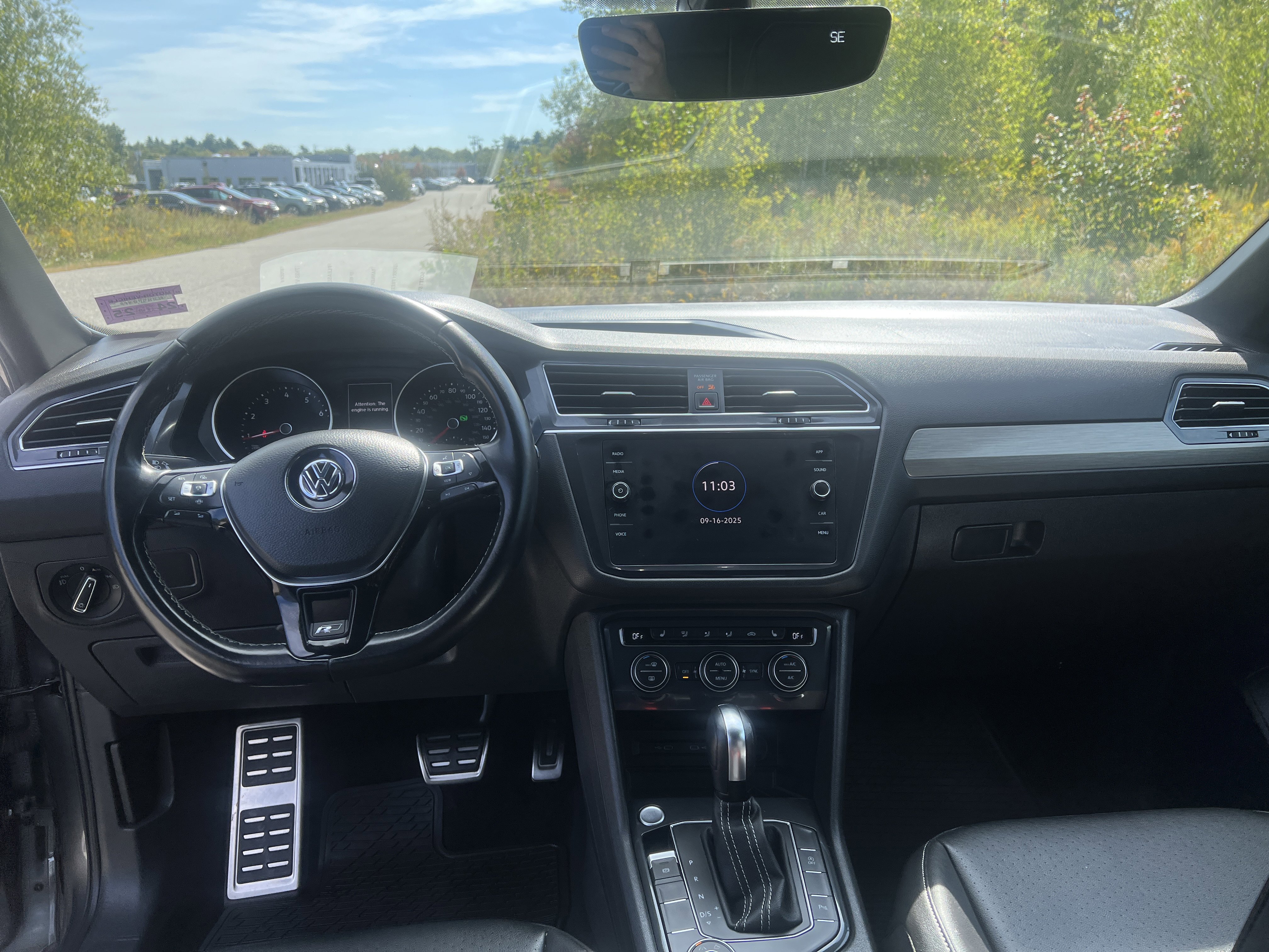 Used 2021 Volkswagen Tiguan SE R-Line image 18