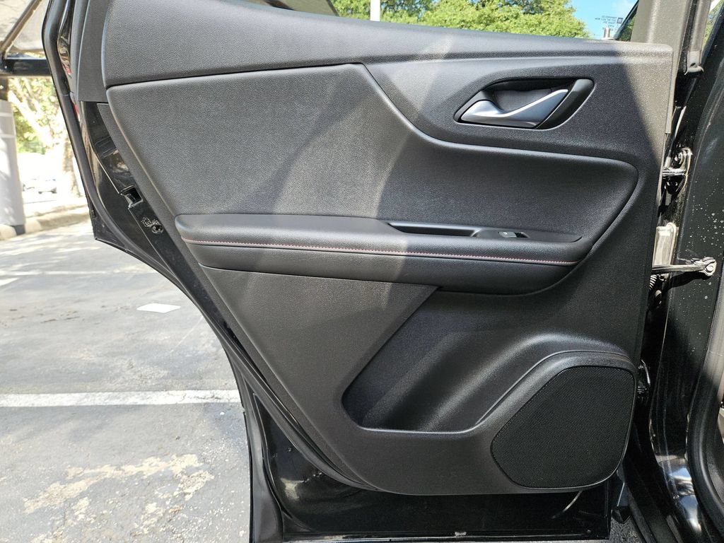 Used 2025 Chevrolet Blazer RS FWD image 18