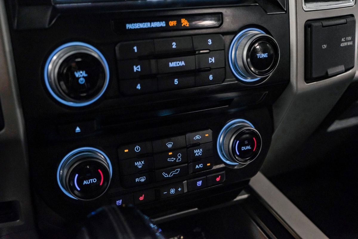 Used 2015 Ford F150 Lariat w/ Equipment Group 502A Luxury RWD image 20